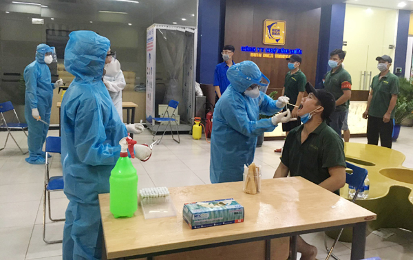 1.000 người tại chợ Bình Điền được lấy mẫu xét nghiệm nCoV trong đêm